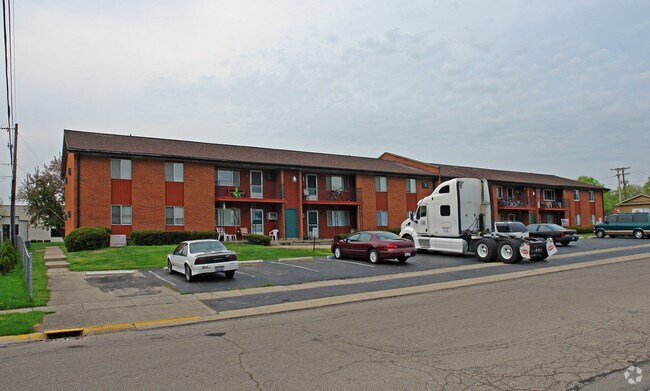 Building Photo - Applecreek Apartments