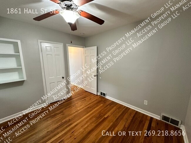 Building Photo - SE Side 3 Bedroom Home by East GR