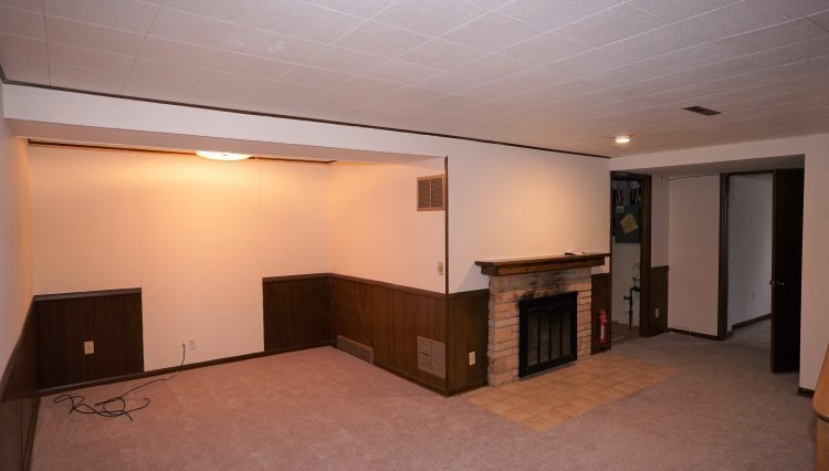 Building Photo - 6420 Lakeview Blvd