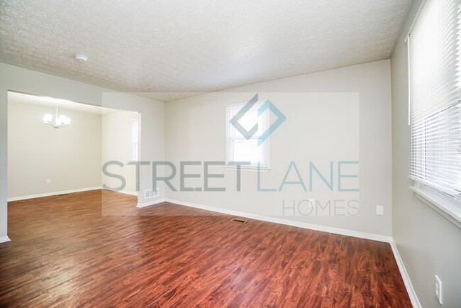 Building Photo - Charming 4 Bedroom in Grove City!