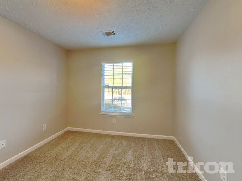 Building Photo - 4282 Marci St