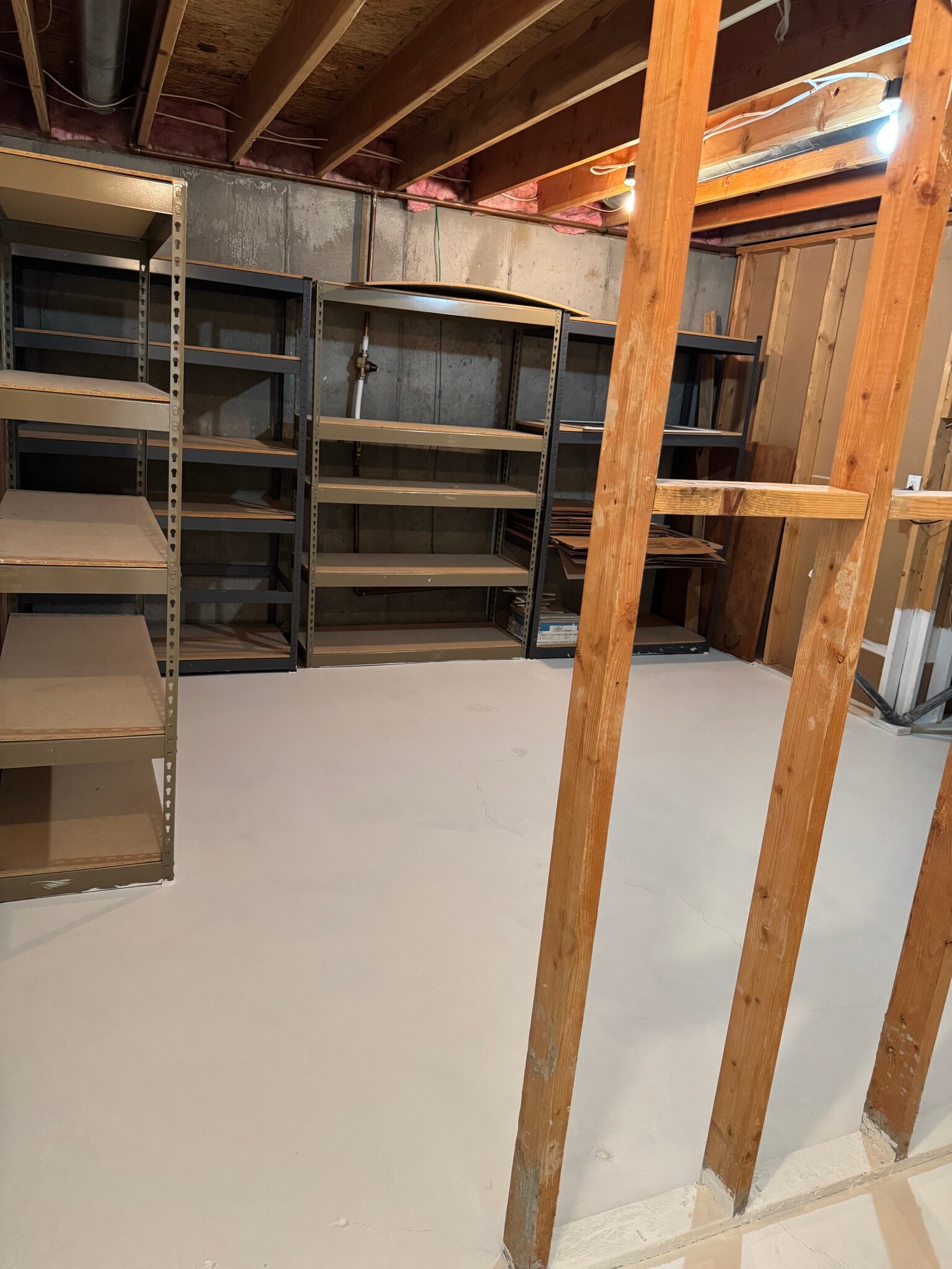 Building Photo - 1117 E 200 S