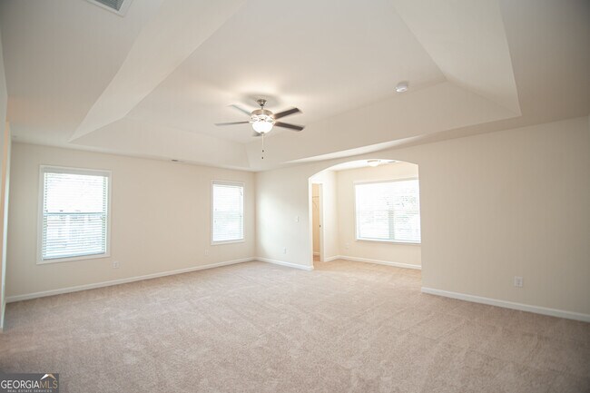 Building Photo - 5863 Krim Dr