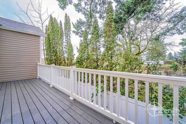 Building Photo - 8108 NE 35th Ave