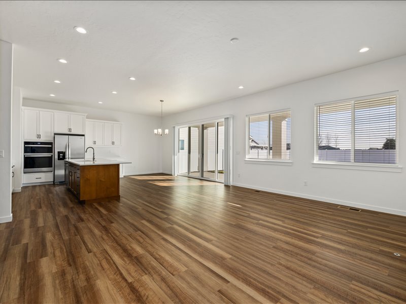 Building Photo - 1523 W Switchgrass Ct