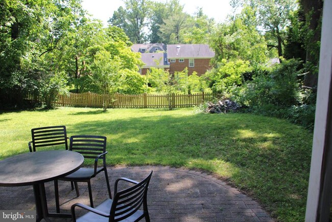 Building Photo - 7310 Durbin Terrace