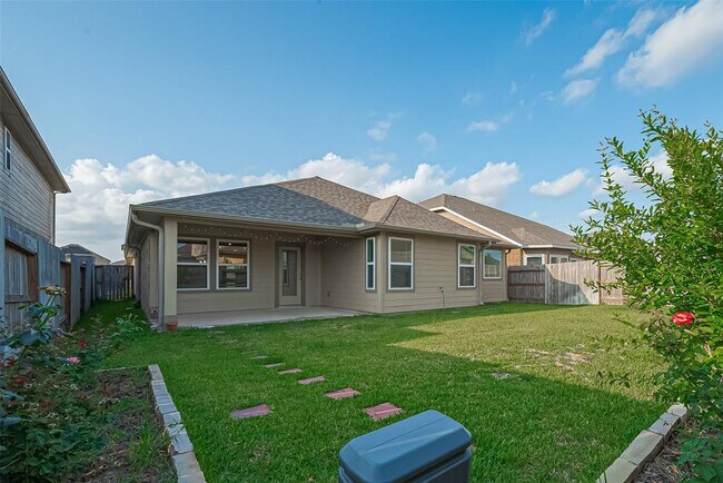Building Photo - 21507 Pachino Ln