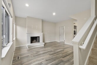 Building Photo - 3858 Maybelle Ave