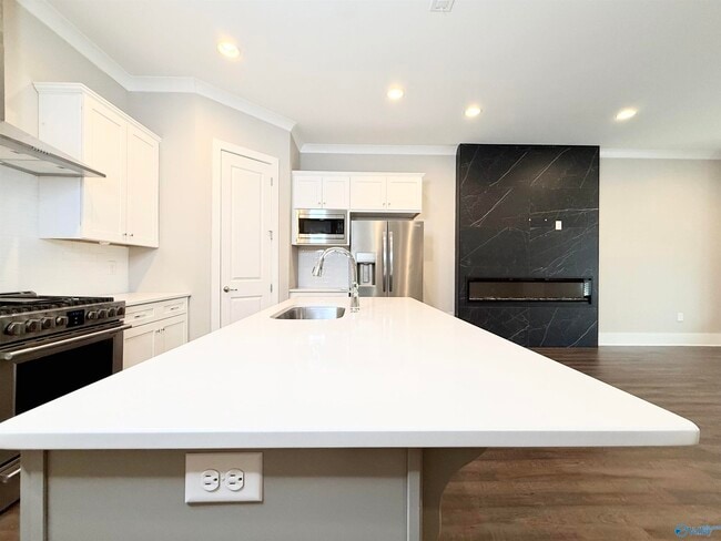 Building Photo - 190 Kearny St