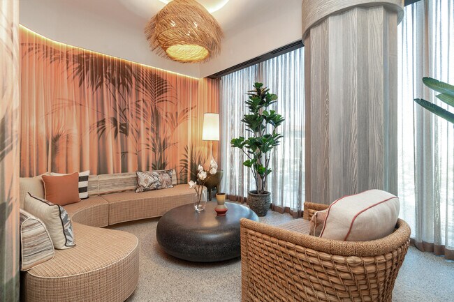 Building Photo - 1333 S Flagler Dr