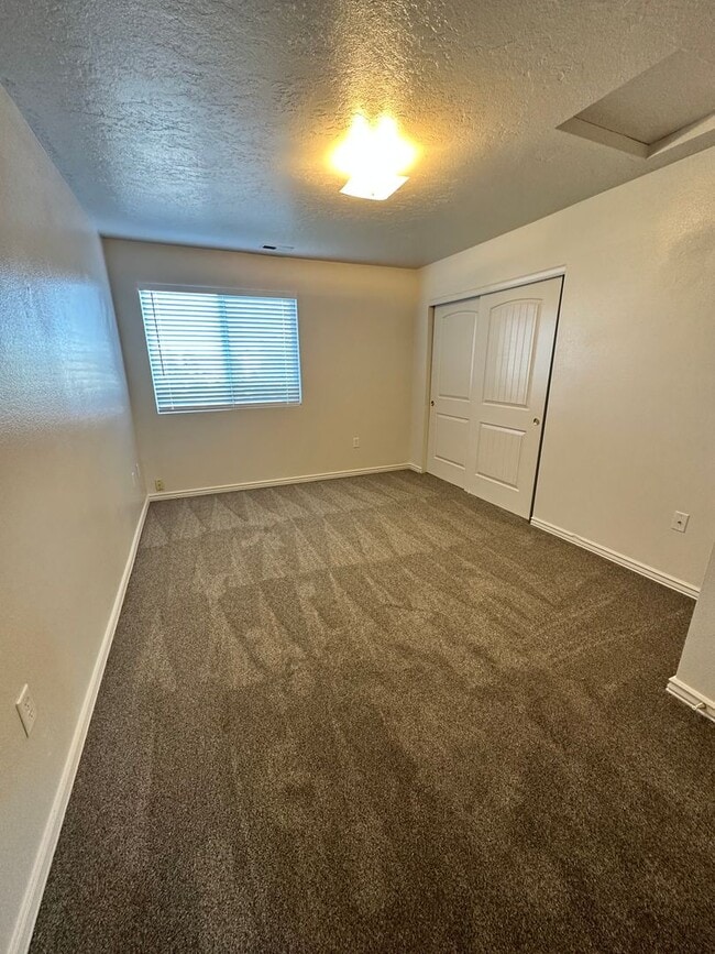 Building Photo - 3915 Washington Ave