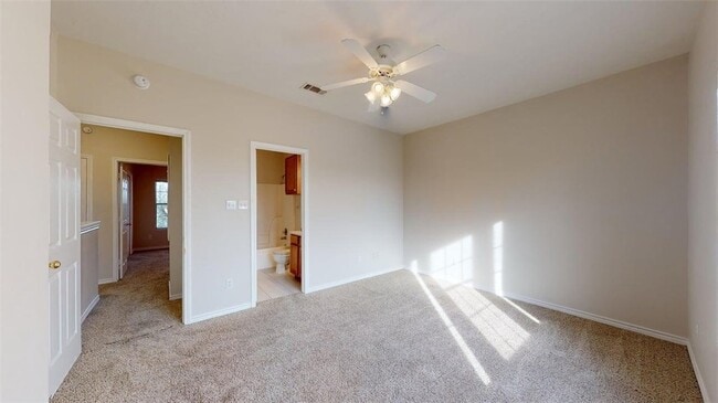 Building Photo - 1502 Maglothin Ct