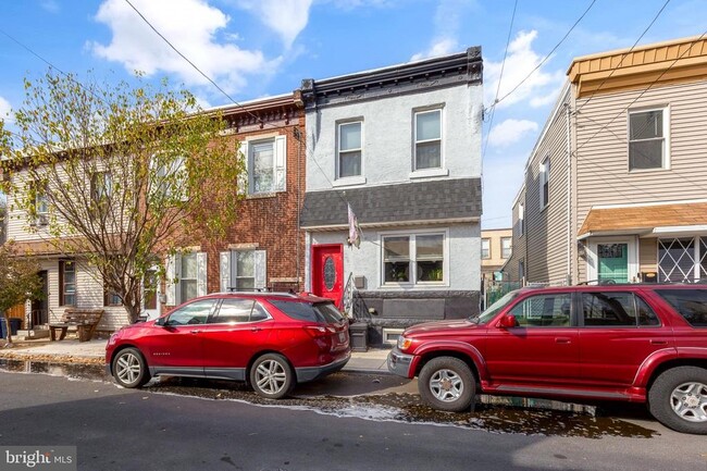 Building Photo - 2652 Livingston St