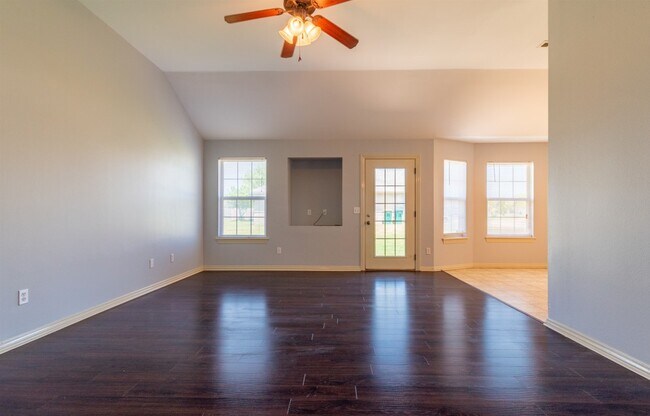 Building Photo - 1032 Morgan Haley Ln