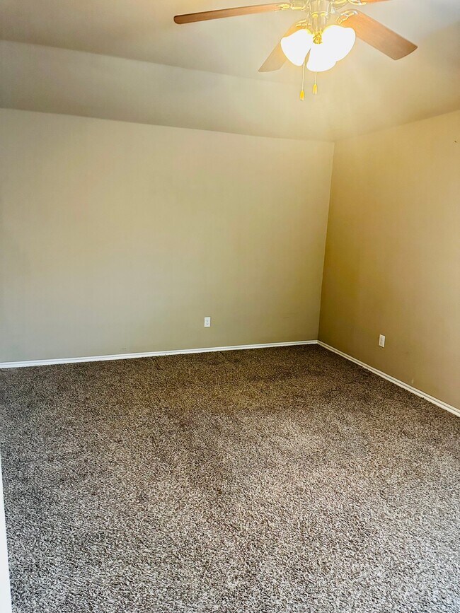 Building Photo - 2928 Thompson Farm Ln
