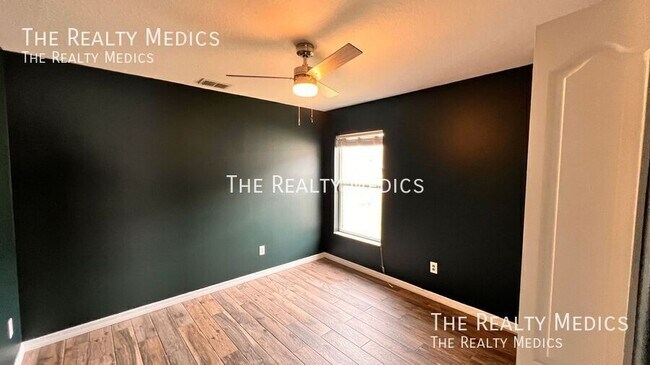 Building Photo - 2239 Wolf Ridge Ln