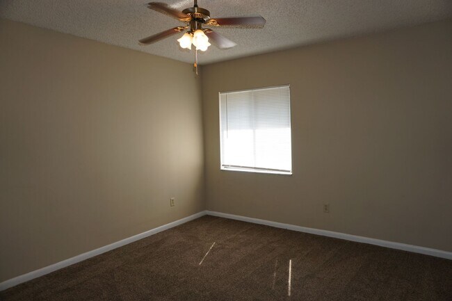 Building Photo - Whispering Pines 2/2 close to NAS Jax