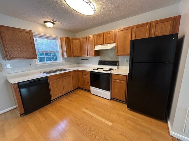 Building Photo - 9917 W Midland Way