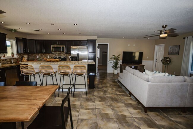 Building Photo - Your Year-Round Retreat in LHC!