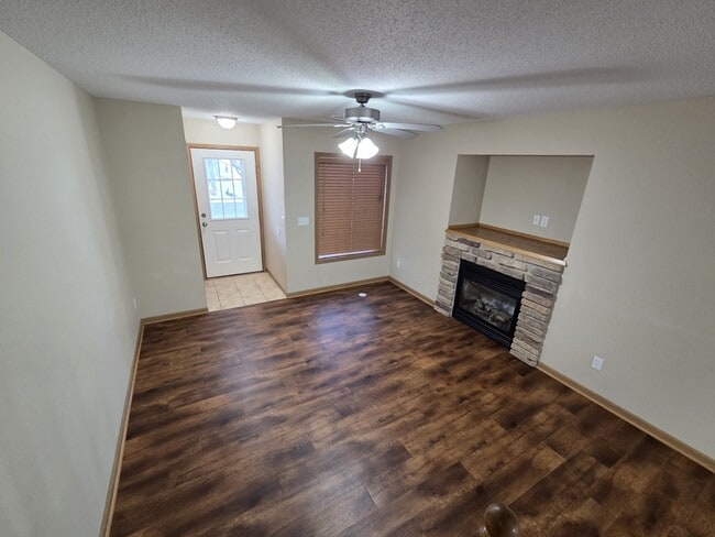 Building Photo - 408 Cedar Pl