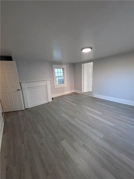 Building Photo - 241 E 18th Ave