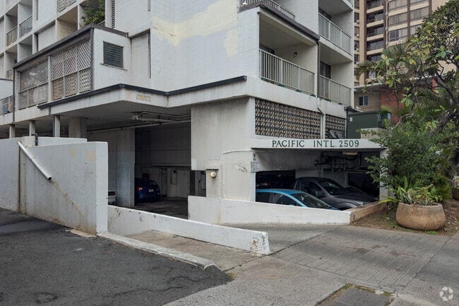 Building Photo - Pacific International Condos