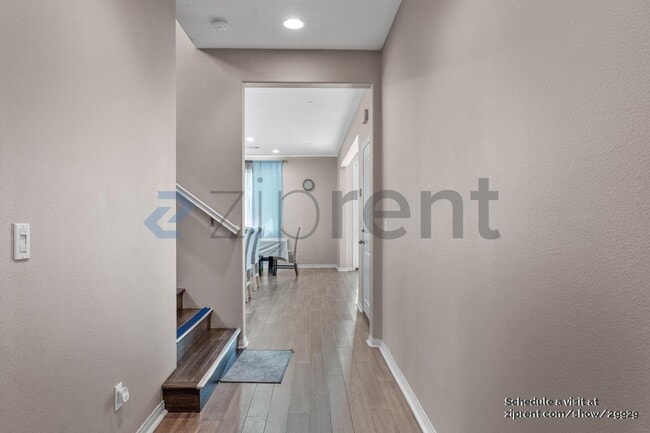 Building Photo - 2409 Via Alicante