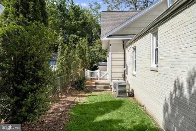 Building Photo - 4908 Bayard Blvd