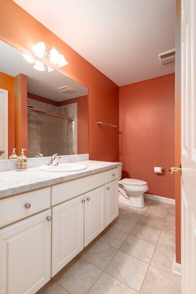 Building Photo - 49 Park Pl Cir