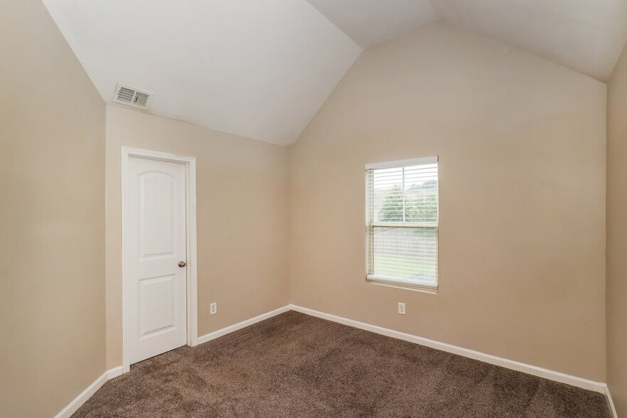 Building Photo - 4782 Brookwood Pl