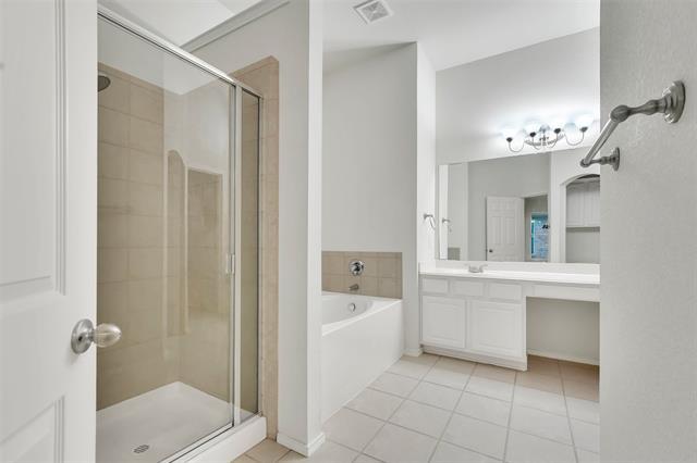 Building Photo - 12618 Red Hawk Dr