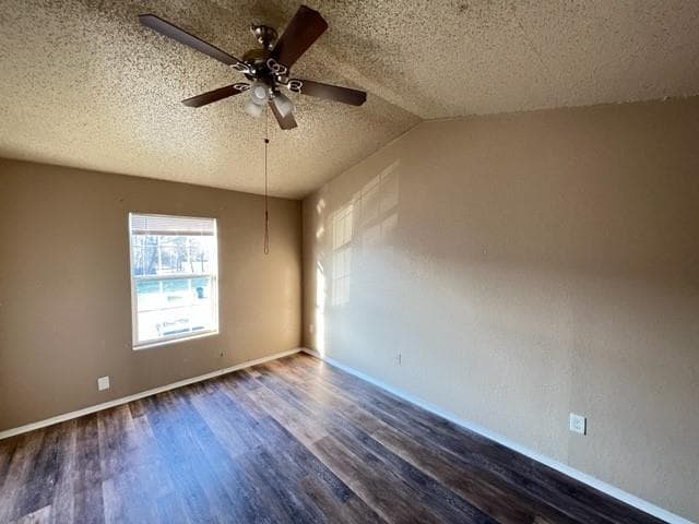 Building Photo - 2250 Aspen Dr