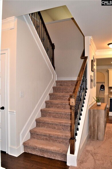 Building Photo - 304 White Oleander Dr