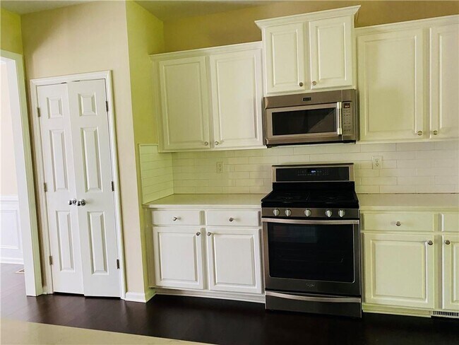 Building Photo - 12866 Deer Park Ln