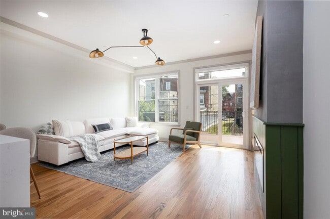 Building Photo - 3116 Clifford St