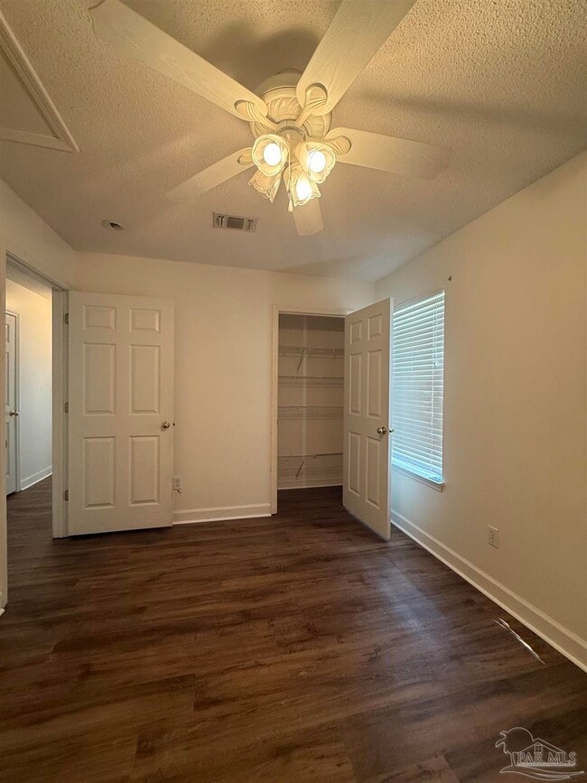 Building Photo - 6299 Cottage Woods Dr