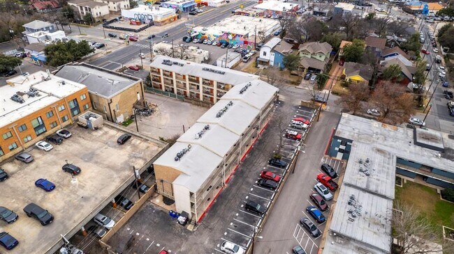 Building Photo - 3000 Guadalupe St