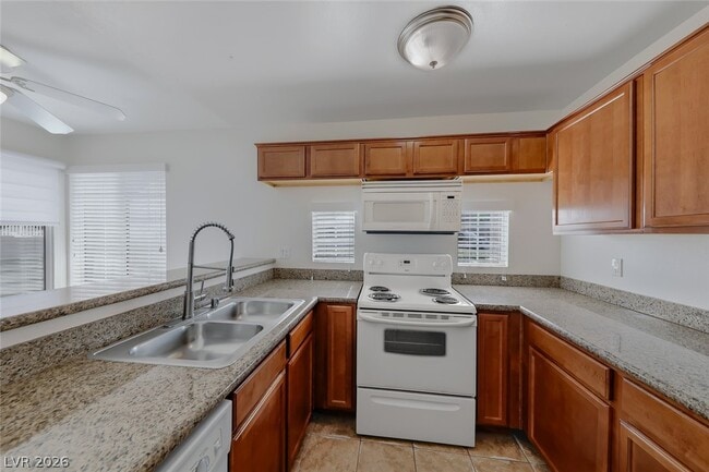 Building Photo - 2101 Blue Breeze Dr