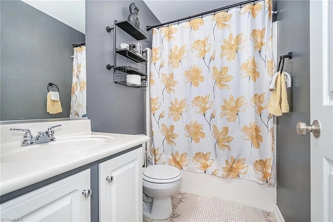 Building Photo - Build Equity While Leasing - Lease to Own