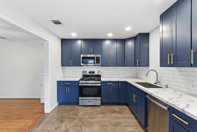 Building Photo - 1618 Willowby Dr