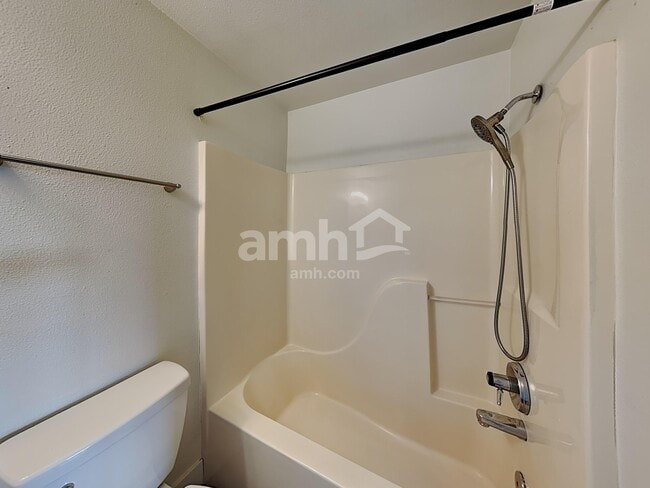 Building Photo - 16961 SW Cashew Way