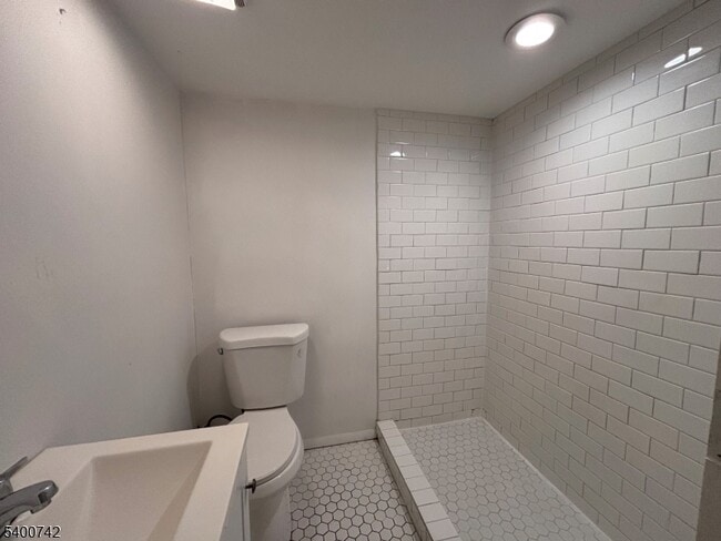 Building Photo - 1103 Stone St