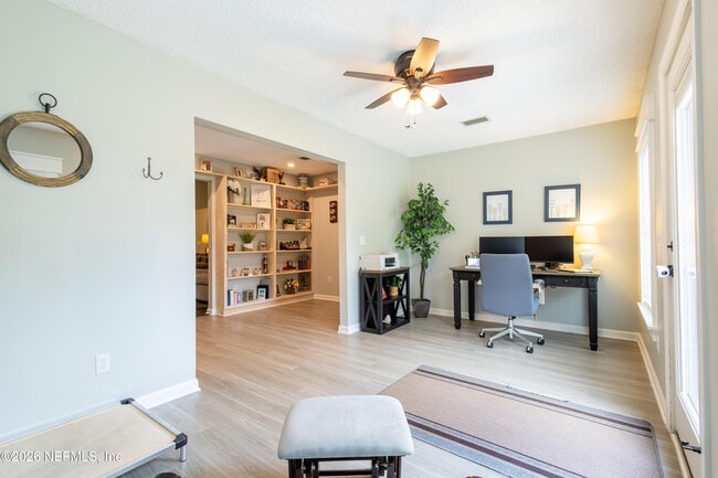 Building Photo - 4610 Saddlehorn Trail