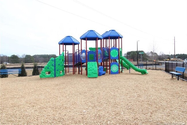 Building Photo - 100 Pantaneiro Wy