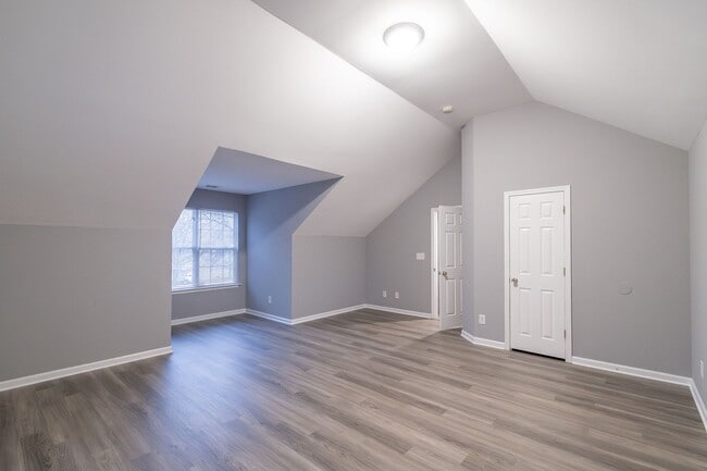 Building Photo - NEWLY RENOVATED !!!! Charming 4-Bedroom Home with Spacious Backyard!