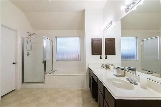 Building Photo - 2502 Chesapeake Ct