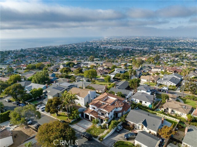 Building Photo - 227 Pso De Granada