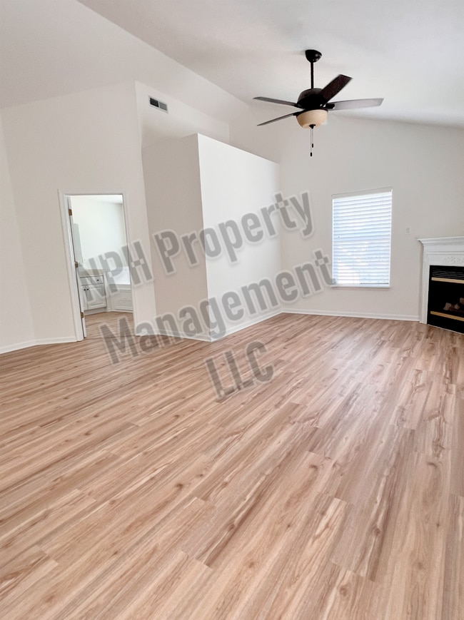 Building Photo - 11726 Kingwood Ct