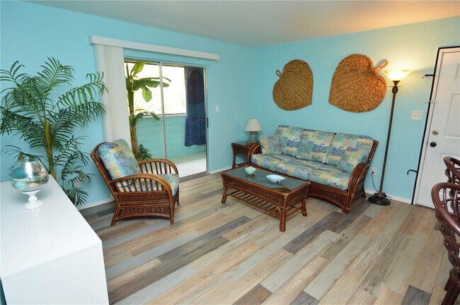 Building Photo - 1400 Gandy Blvd N