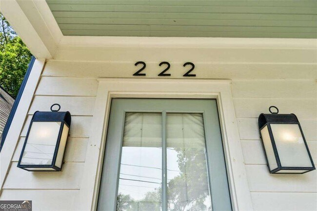Building Photo - 222 Lampkin St NE